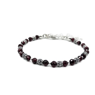 สร้อยข้อมือโกเมนร้อยเม็ดเงินแท้ 92.5% : 925 Sterling Silver Black Onyx Bracelet [CFS0010]