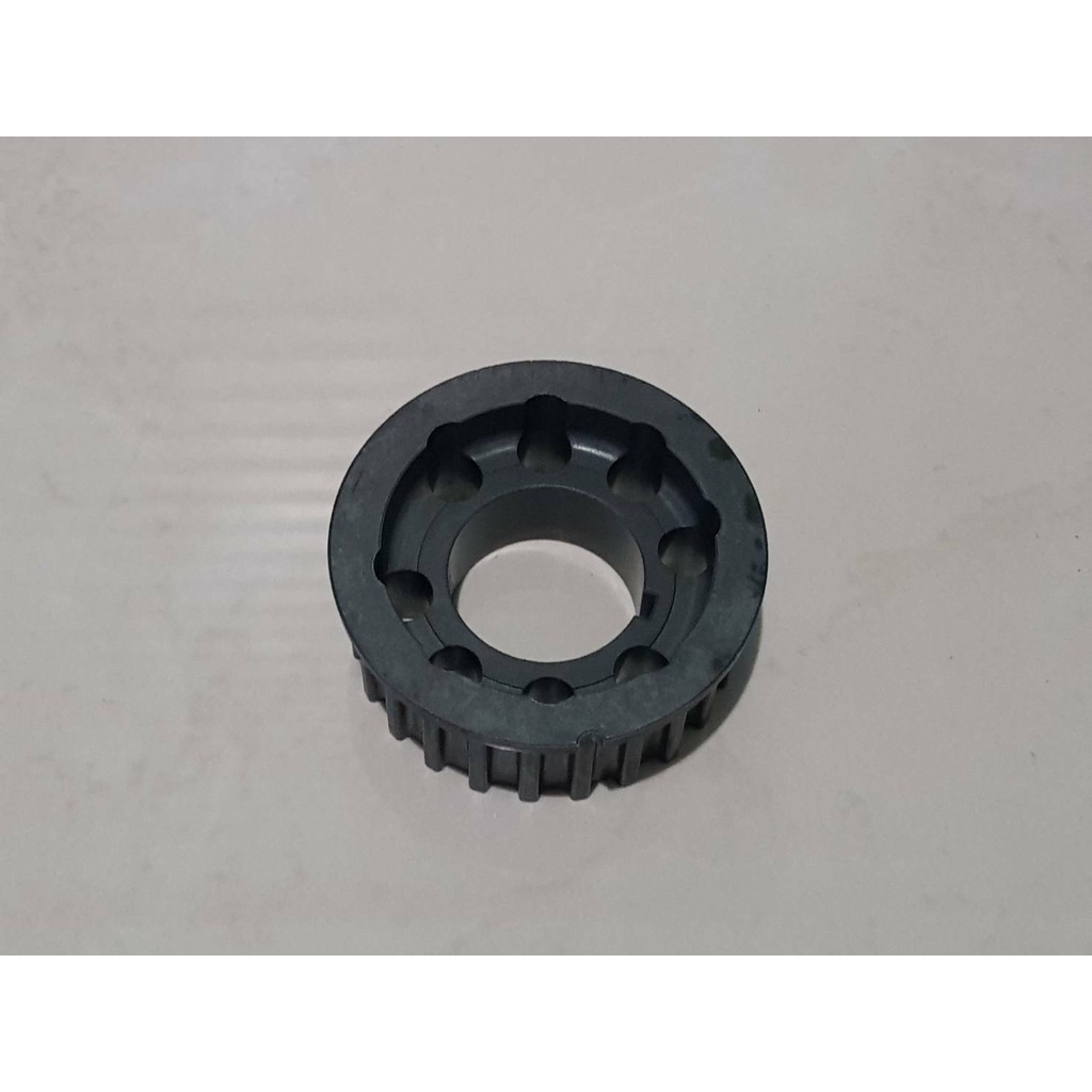 ฟืองข้อเหวี่ยงหน้า(ตัวนอก)MITSUBISHI L200,CYCLONE,4D56,K14 ไต้หวัน อันละ550บาท