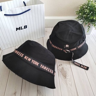 หมวก MLB Bucket Hat สีดำ คาด new york Yankees ชมพู