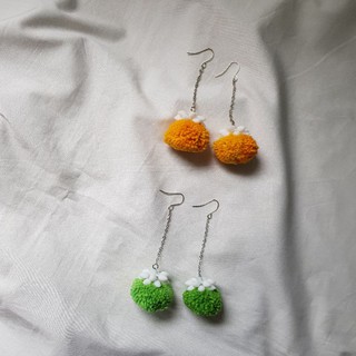 Flower earrings ต่างหูดอกไม้ ต่างหูปอมปอม ต่างหูมาลัย ต่างหูดาวเรือง ดาวเรือง