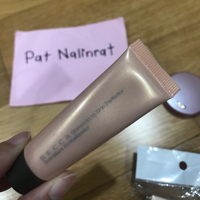 Becca shimmering perfector skin opal