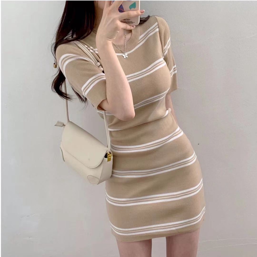 💕*Miki-Shop* สินค้าเข้าใหม่พร้อมส่ง* แฟชั่นทรงรัดรูปลายทาง  M0601*