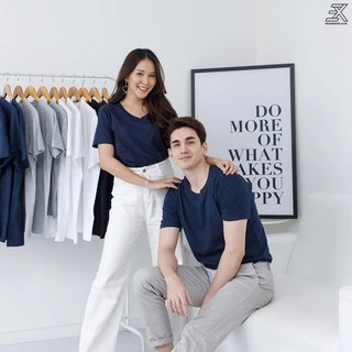 Expogarment เสื้อยืด คอกลม คอวี คอตตอน100% สีพื้น (ขาว ดำ กรม เลือดหมู) ไม่มีตะเข็บข้าง ไซส์S-2XL