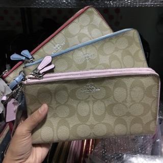 New coach คล้องมือ L 2ซิปค่ะ