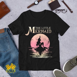 เสื้อยืดผ้าฝ้าย เสื้อยืด ผ้าฝ้าย พิมพ์ลาย The Little Mermaid Ariel Moon Silhouette Little Mermaid Sea สําหรับผู้ชาย