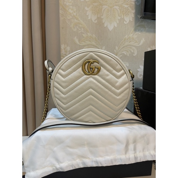 Gucci GG Marmont mini round shoulder bag อุปกรณ์ครบใบเสร็จจริงช๊อปพารากอน