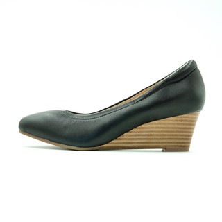 รองเท้าหนังแกะ ICONIQ รุ่น Evelyn 2.2" Wedge in Black