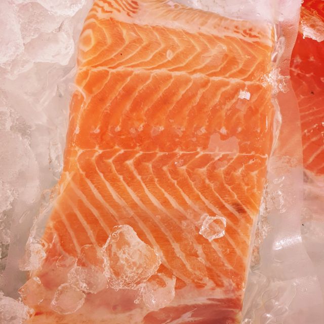 แซลมอน สด หั่นชิ้น 300-400 กรัม Salmon #salmon #defresh #แซลมอน #Sashimi