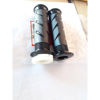 ปลอกแฮนด์+ปลอกคันเร่งแท้HONDA แดช125,1คู่   Hand grips + Throttle grips Genuine HONDA Dash 125,1 pair