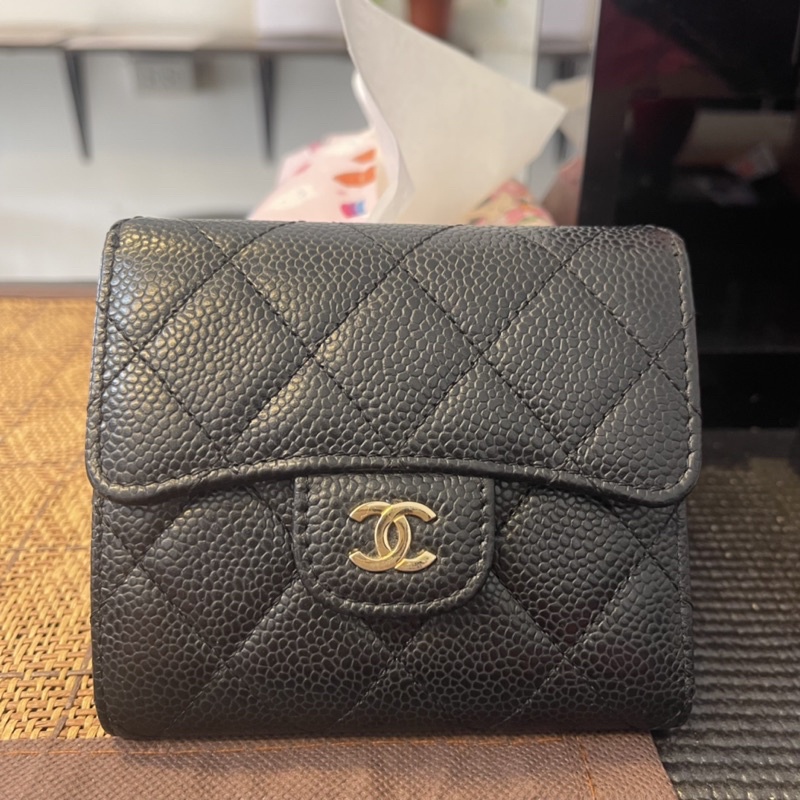 Chanel wallet trifold อะไหล่ทอง สวยๆอยู่เลยค่ะ