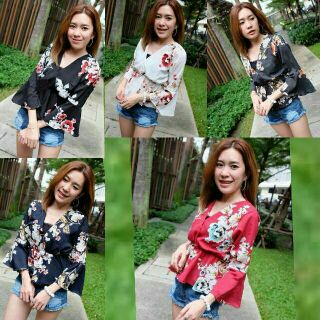 ❣( เสื้อใหม่มาเพิ่ม ) เสื้อลายดอก ดีไซน์แขนกระดิ่ง ผ้าหางกระรอก