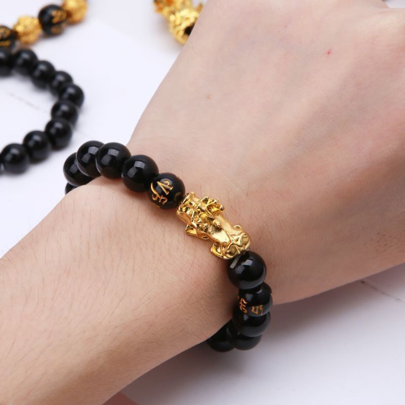 สร้อยข้อมือหินปี่เซียะ (หินแท้)ทำพิธีฮ่องกง ปี่เซี๊ยะหนุนนำโชคลาภ ค้าขายดี สร้อยข้อมือแดง กำไลด้ายแดงนำโชค