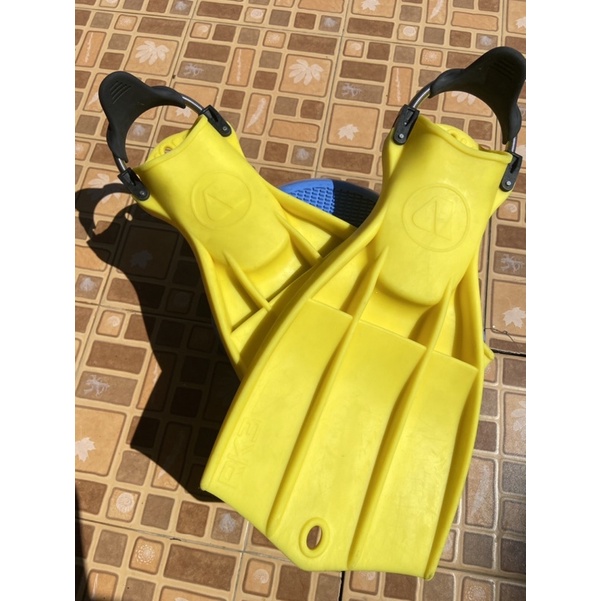 มือสอง APEKS-RK3ฟินสำหรับการดำน้ำ