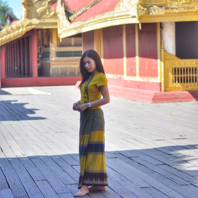 ชุดพื้นเมืองพม่า