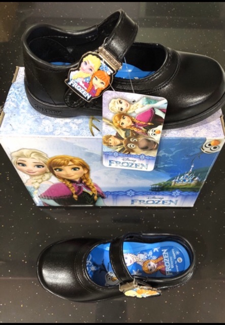 รองเท้าหนังดำ FROZEN ตัวล๊อก CF-111