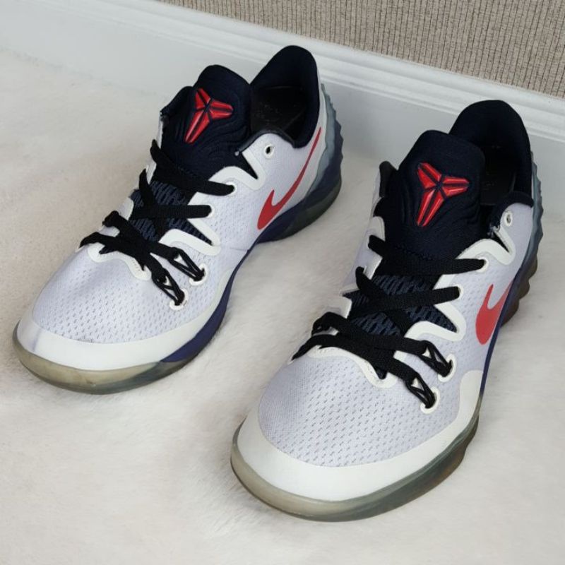 รองเท้ามือสอง Nike Zoom Kobe Venomenon 5 (Size 40 / 25 Cm.)