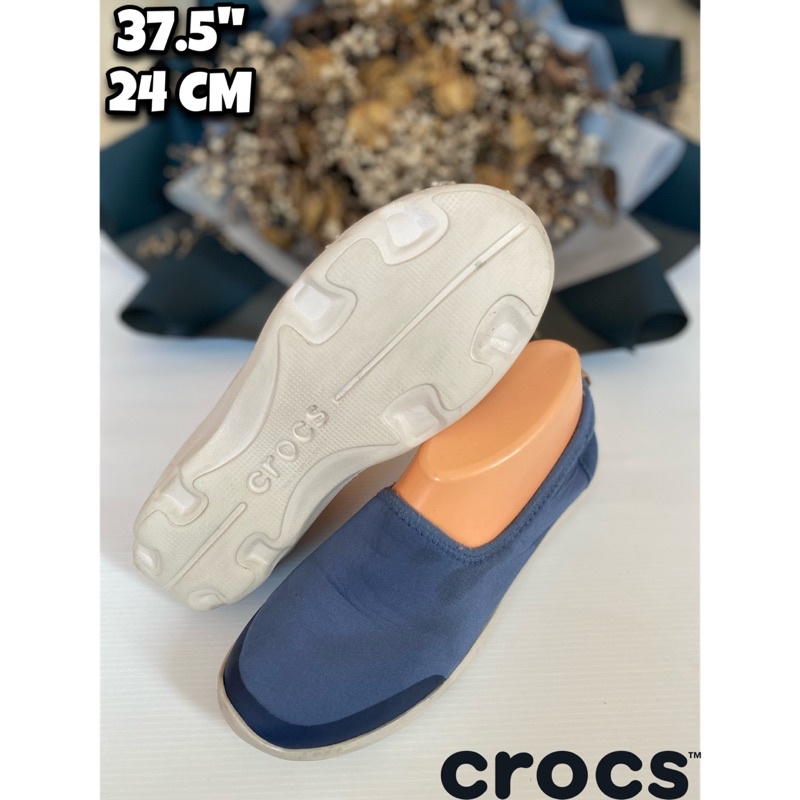 รองเท้า Crocs มือสองของแท้
