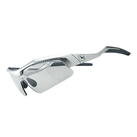 แว่นตากันแดด 720armour รุ่น Tack สีกรอบ Matte Titanium Silver White สีเลนส์ Photochromic Grey