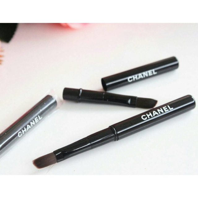 Chanel Lip Brush แปรงทาลิปขนาดมินิสำหรับพกพา ️ Shopee Thailand