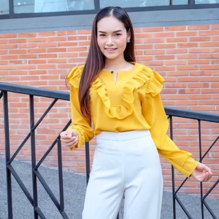 เสื้อแขนยาว มีกระดุมคอ