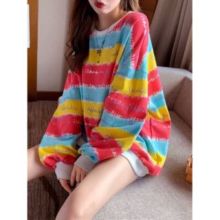 เสื้อกันหนาวแขนยาวผ้าเนื้อนิ่ม ปริ้นลายสลับสี มาในโทนสีสดใส