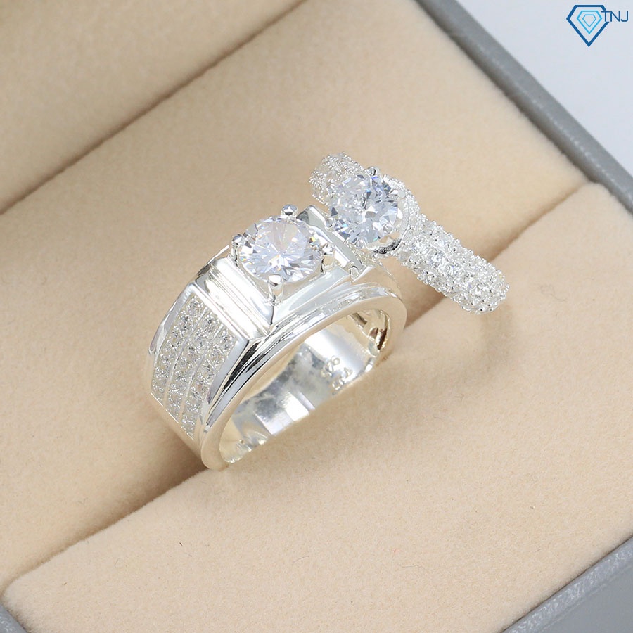 แหวนคู่ผู้ชายและผู้หญิงสีเงินมีหินสลักชื่อ ND0467 TNJ Jewelry