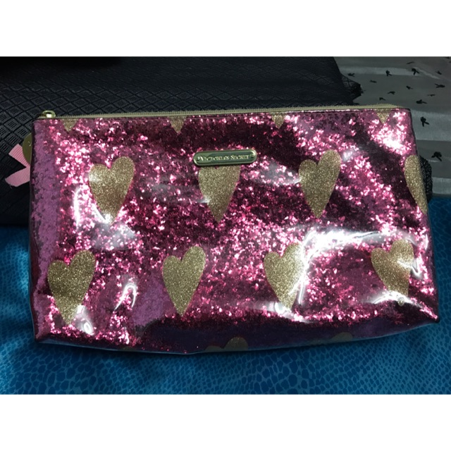 ⚡️SALE⚡️Victoria's Secret bag Glitter heart