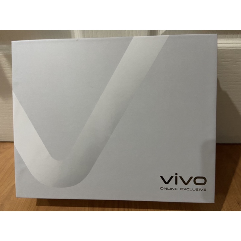 (สินค้าใหม่) Vivo Gift Set Online Exclusive ลำโพงบลูทูธ ที่ห้อยนามบัตร แก้วน้ำ กระเป๋า