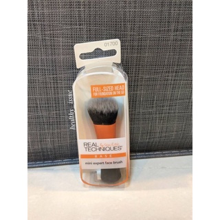 ✅✅พร้อมส่ง✅✅แท้💯 Real Techniques Base Mini Expert Face Brush
