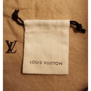 ถุงผ้า​Louise Vuitton ใส่​แม่กุญแจ​