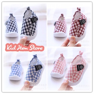 💥สินค้าพร้อมส่ง💥รองเท้าหัดเดินพื้นซิลิโคน