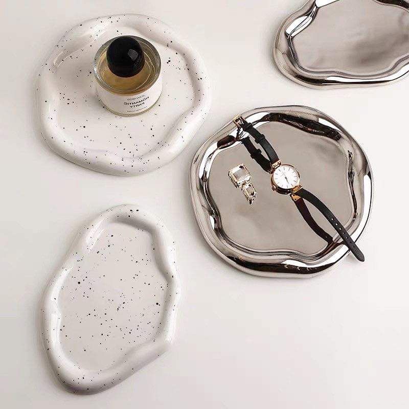 พร้อมส่ง 𝑵𝒆𝒘 𝑨𝒓𝒓𝒊𝒗𝒂𝒍 ถาดมินิมอล ♡̷̷ วางเครื่องประดับ วางน้ำหอมเอย นาฬิกา Twinnies​Decor