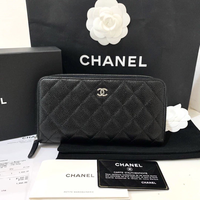 Chanel Zippy Wallet Caviar Holo29 ดำ/เงินสวยคลาสสิค ปีใหม่ๆ fullset ด้วยนะคะ
