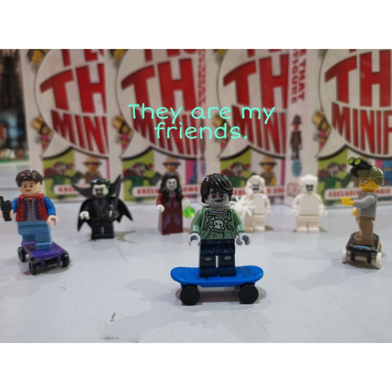 [BOB] Zombie Skateboarder Minifigure With I Love That Minifigure Book ใหม่ MISB