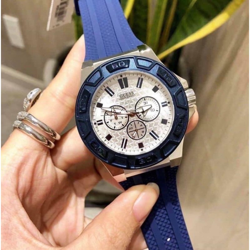 นาฬิกาผู้ชายยี่ห้อ guess มือสองของแท้ !!!