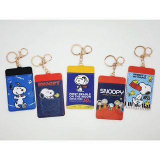 ที่ใส่บัตร ป้ายห้อย ลาย snoopy