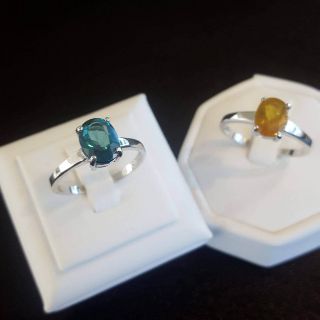 แหวนพลอยเขียว(Green Topaz) พลอยเหลืองบุษราคัมจัน(Yellow Sapphire)