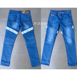 New Skinny denim กางเกงยีนส์สกินนี่ชาย สีบลูฟอกซีดสะกิดขาด คาดแถบหนังขาว Size 28-36 รับชำระปลายทาง