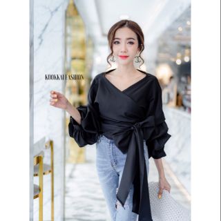 เสื้อแขนรัฟเฟิลทรงบอลลูนระบายเป็นชั้น