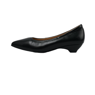 SIRENA รองเท้าหนังแท้ ส้น 1.5 นิ้ว รุ่น MARINA สีดำ | รองเท้าคัทชูผู้หญิง รองเท้าทำงานผู้หญิง หัวแหลม รองเท้าแฟชั่น
