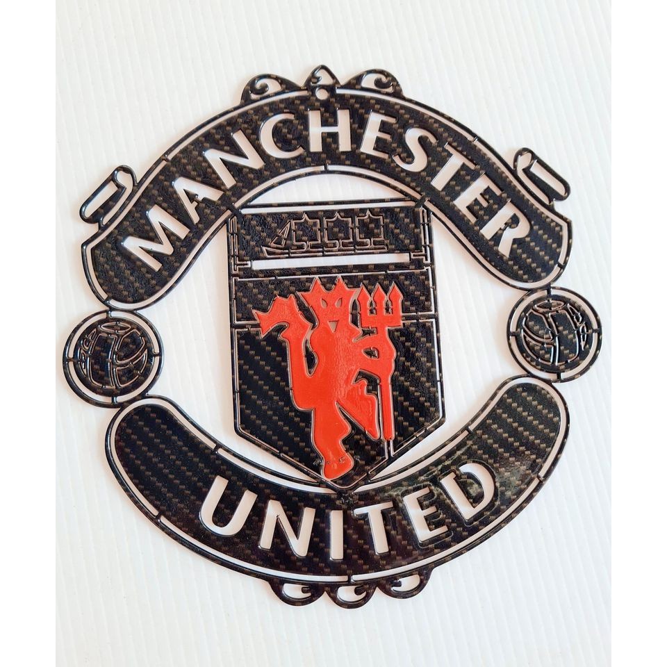 Manchester United โลโก้ แมนเซสเตอร์ ยูไนเต็ด เหล็กตัดเลเซอร์ขนาด18*18 cm.เหล็กเต็ม kevla ดำ/ทอง ผีแด