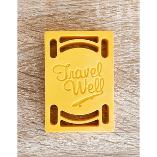 ยางรองทรัค แผ่นรอง trucks surfskate skateboard Riser pads คุณภาพดี หนา 9mm สีเหลือง Travel Well