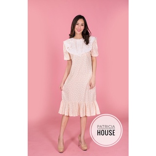 Patricia House เดรสลายจุด แต่งปกลูกไม้ ชายระบาย