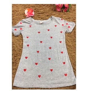 💋❗️❤️🍒❤️ 🔥Like New!!  "Heart-Gray Tshirt Size S งานแบรนด์  งานดี อกกว้างถึง 32-35  ยาว 24 ..