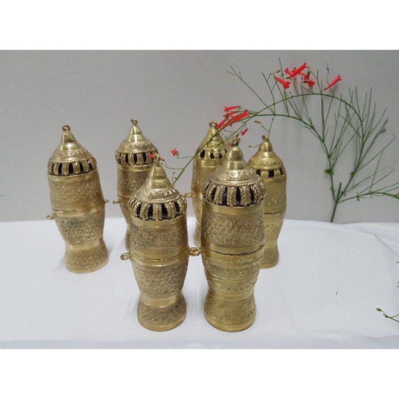 Brass byfa B1022 เต้าปูนทองเหลืองโบราณ มีกระดิ่งบนหัว ใหญ่5.5-6นิ้วเรียกว่า บอกปูน  เต้าปูนลายอยุธยา