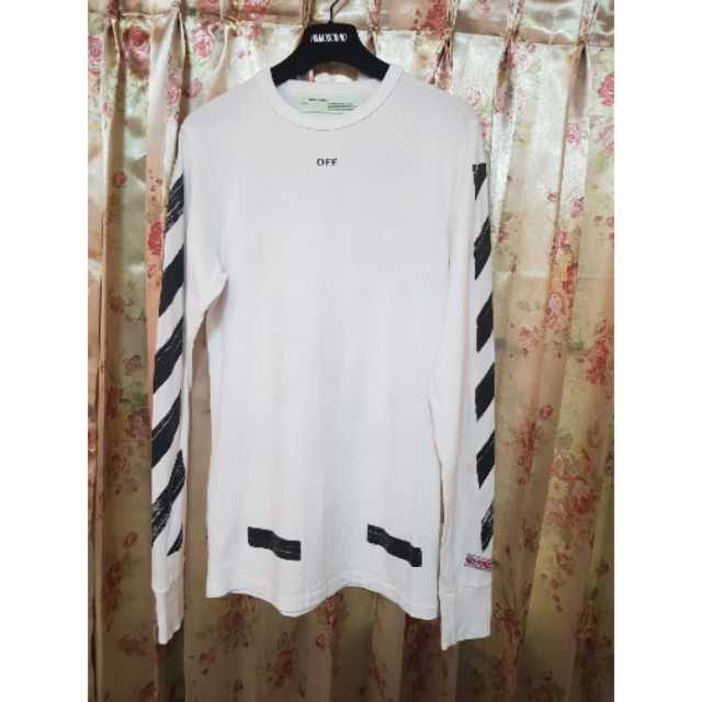 Used off white long t-shirt