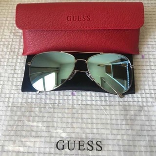 แว่นกันแดด GUESS รุ่น GF5012 แท้