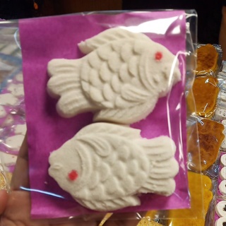 ขนมโก๋ปลาคู่ ขนมปลามงคล