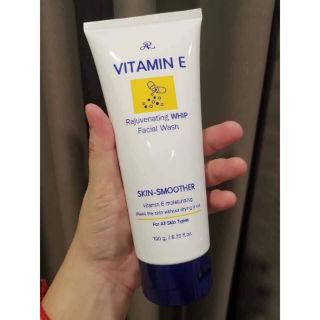 AR Vitamin E Moisturizing Whip Facail Wash เออาร์ วิตามินE