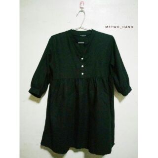 เสื้อผ้าแฟชั่นสตรี สีดำ
